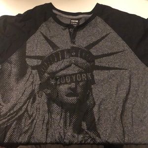 COPY - Zoo York baseball tee